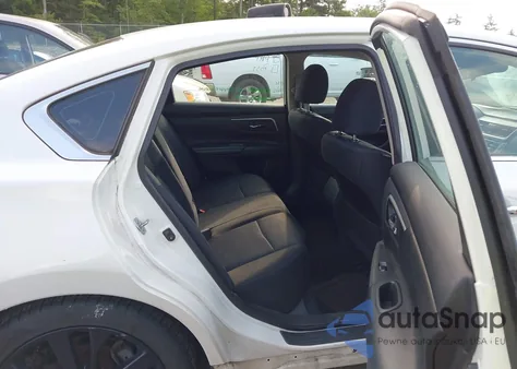 2017 Nissan Altima 2.5/S/Sv/Sl/Sr из США, поврежденный, VIN 1N4AL3AP5HC175143